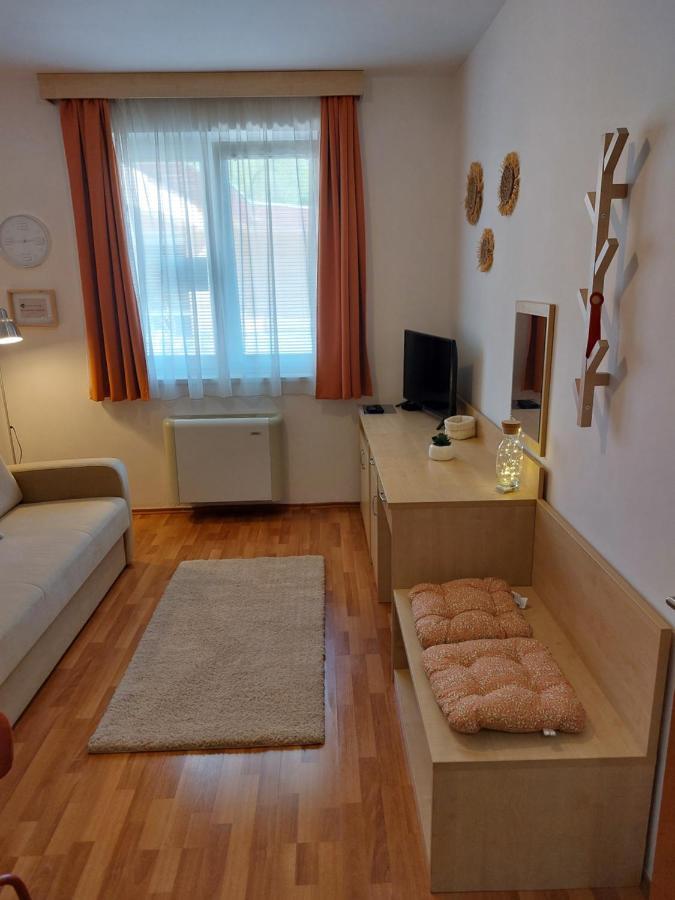 Myrelax Apartment - ไฮจ์ดุสโซบอสโล ภายนอก รูปภาพ