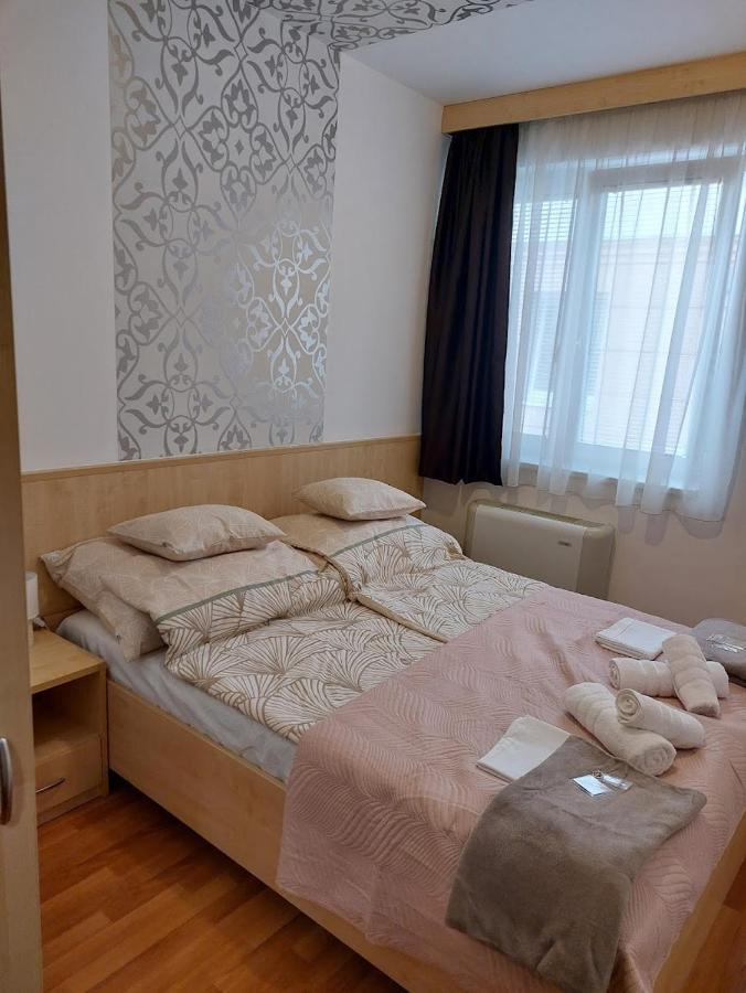 Myrelax Apartment - ไฮจ์ดุสโซบอสโล ภายนอก รูปภาพ