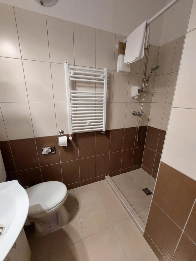 Myrelax Apartment - ไฮจ์ดุสโซบอสโล ภายนอก รูปภาพ