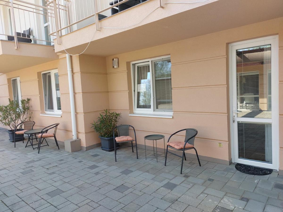 Myrelax Apartment - ไฮจ์ดุสโซบอสโล ภายนอก รูปภาพ